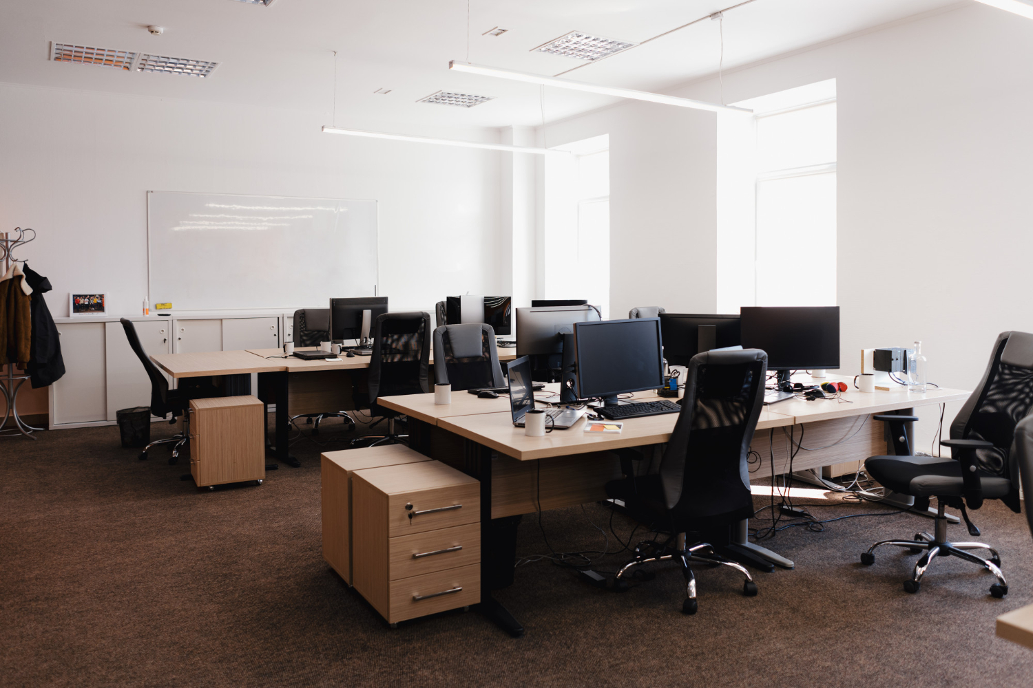 Custom Furniture Kantor